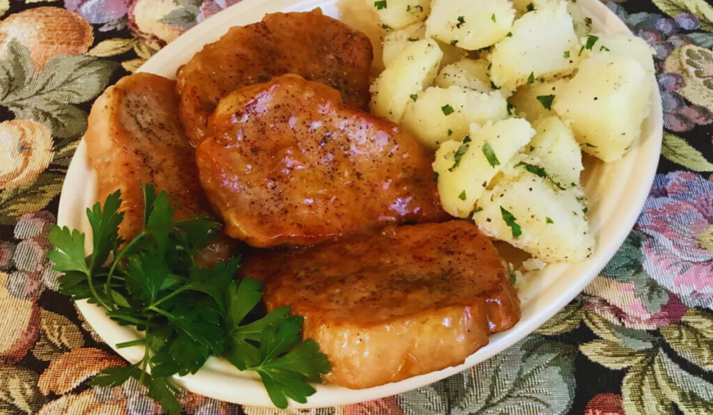 Braised Boneless Pork Chops