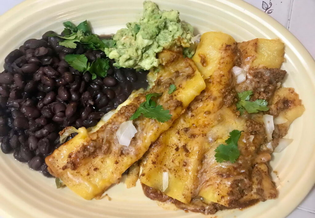 Chili con Carne Enchiladas