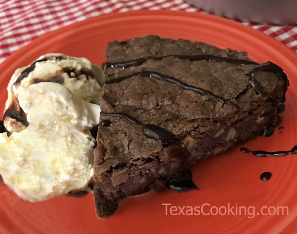 Kentucky Bluegrass Fudge Pie